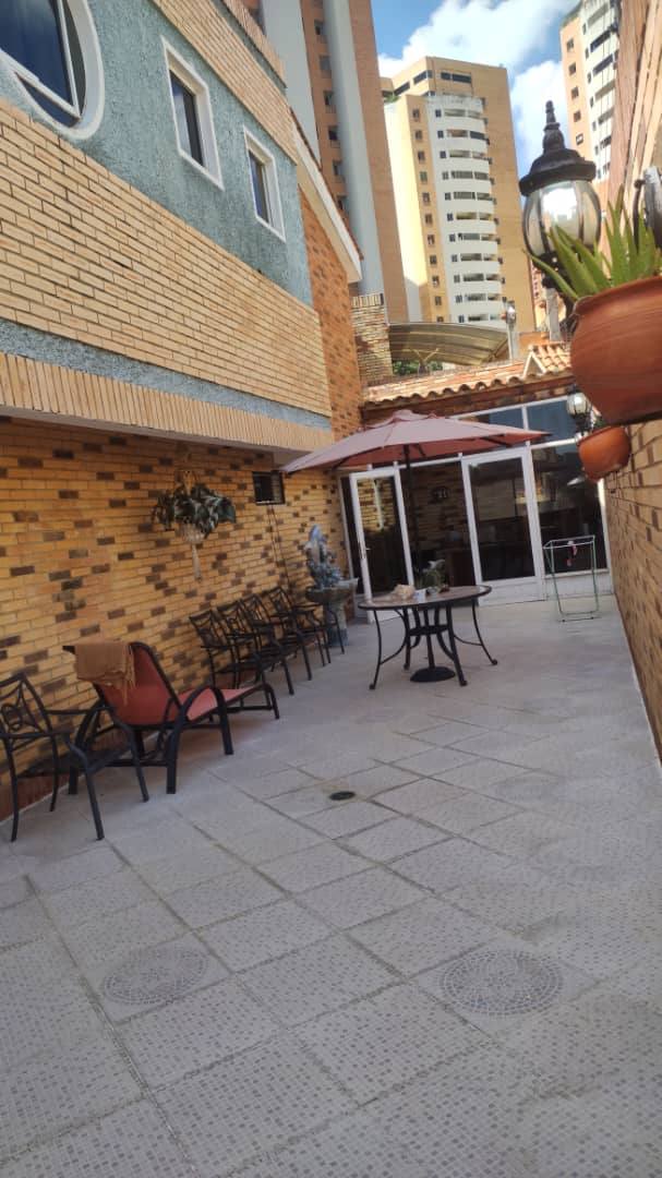 Townhouse in Res. Athenas, Furnished - Townhouse en Res Athenas, Amoblado